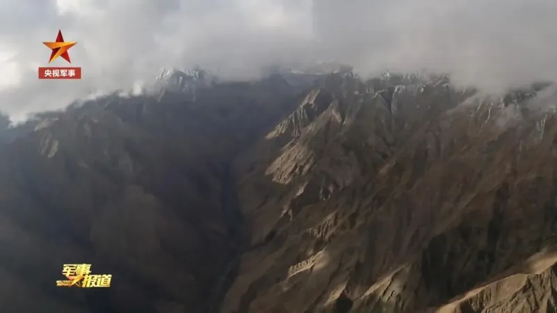 企业表彰员工在中印冲突中配合侦察什么情况?表现英勇毫不畏惧