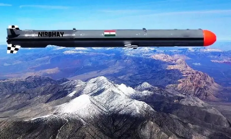 印度无畏巡航导弹试射失败,升空8分钟后意外坠海