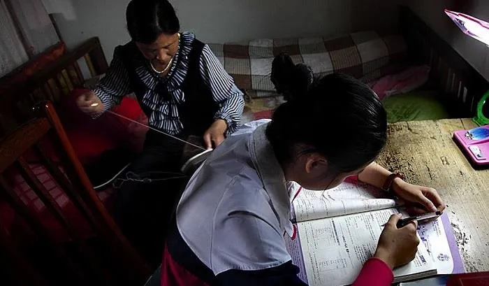 9岁女童无力还父债成老赖什么情况？成为国内止年龄最小的被执行人