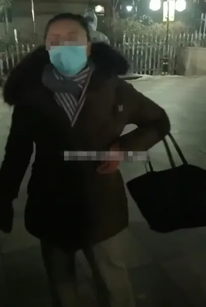 大连卢书记是谁发生了什么?大连女子进小区不登记打电话给卢书记