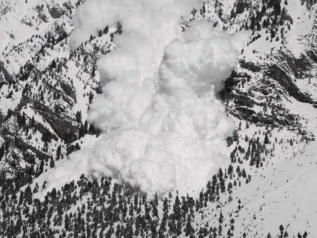 克什米尔北部雪崩什么情况？克什米尔