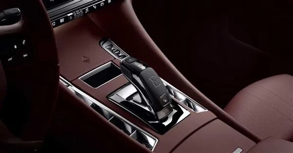 DS全新旗舰轿车DS9官图发布:外观帅炸 今年中国首发上市