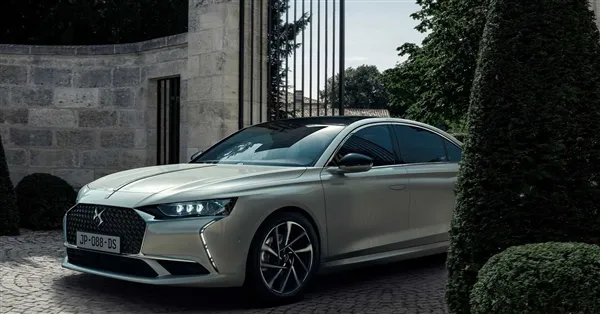 DS全新旗舰轿车DS9官图发布:外观帅炸 今年中国首发上市