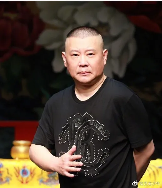 刘九儒频繁翻牌初二女生 德云社演