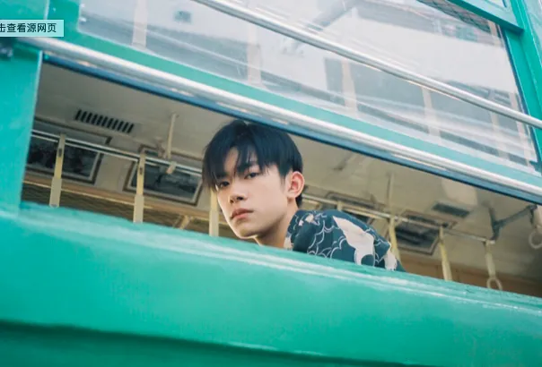 易烊千玺红眼航班是什么意思?易烊千玺遭不公平待遇这件事是真的吗?