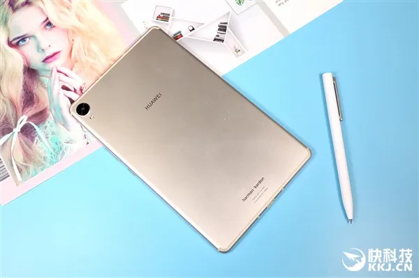 华为平板M6开箱图赏：麒麟980+2K屏神器