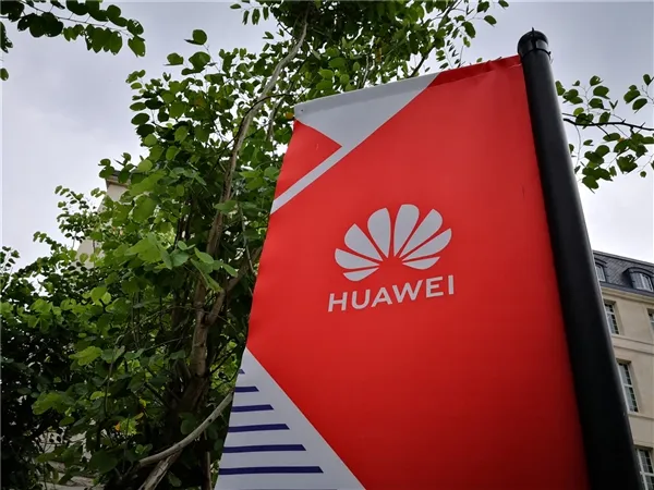华为代工厂剔除美国伟创力 富士康