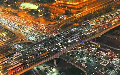 最堵国内城市被重庆领走？国内最堵城市排行榜，看看是否有你所在的城市？