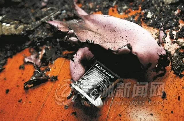 手机爆炸 手机爆炸伤人