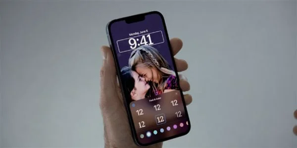 iOS 16发布上热搜 苹果多处更新被